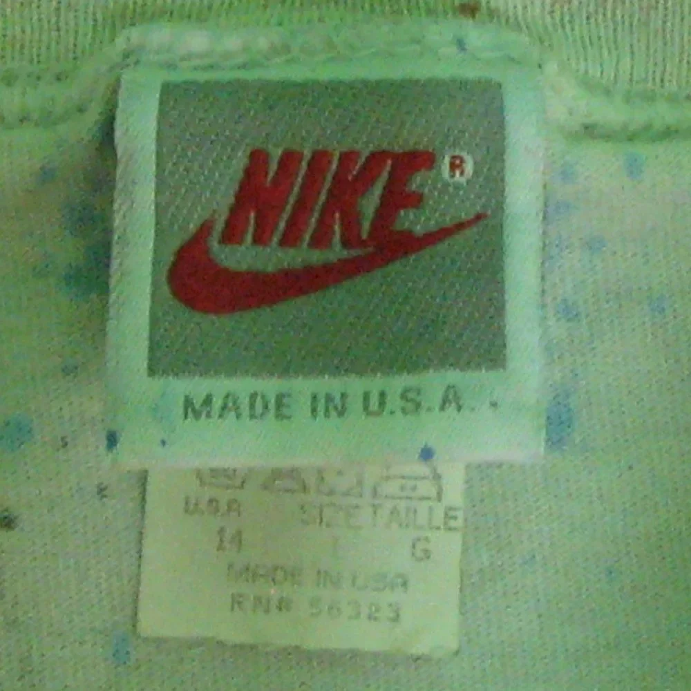 Vintage Eye Drop Hand-Painted Nike Akira Nirvana